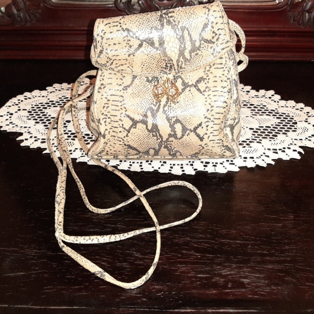 Ladies 100%Leather Python Print